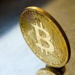 ビットコイン、グローバル資産時価総額ランキングでトップ10から陥落