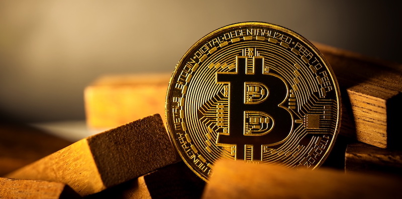データ：世界で100社の上場企業がビットコインを保有中