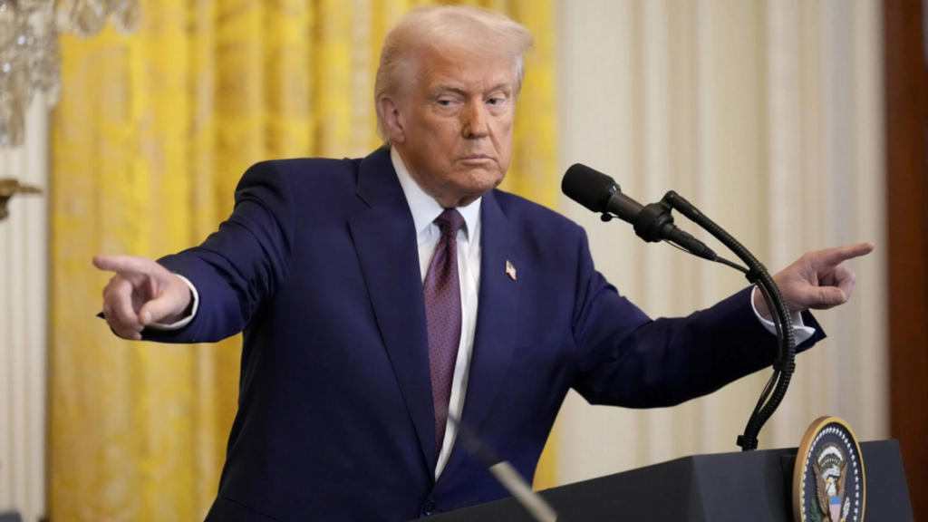 トランプ氏、電子製品への関税を一時停止　ドルは一時的に下支えを獲得